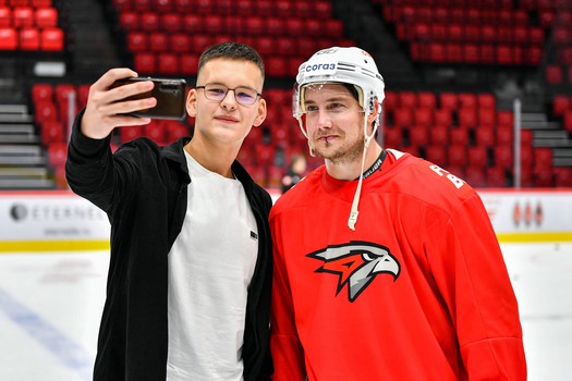 Победители премии «Народный герой. Омск» на G-Drive Арене