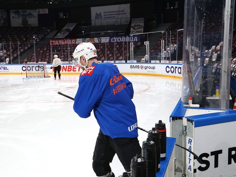 Тренировка «Авангарда» перед шестым матчем серии с «Металлургом»