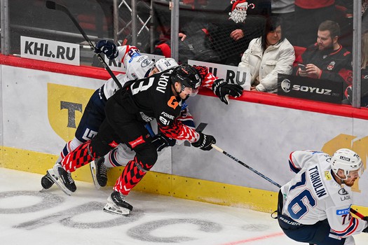 28.12.2025. «Авангард» - «Лада» 4:3 Б