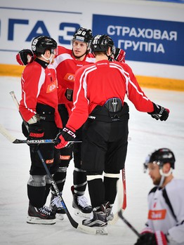 Раскатка "Авангарда" перед матчем с "Витязем"