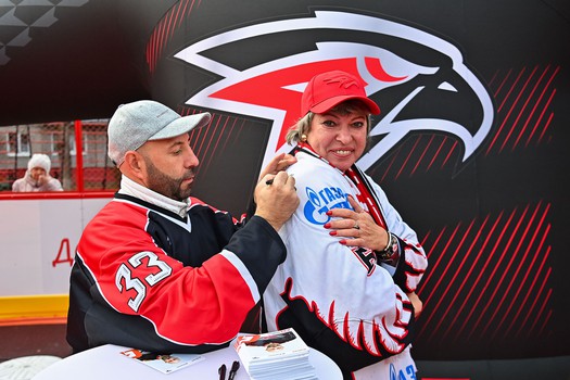 Открытие хоккейной коробки имени Максима Сушинского