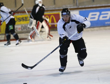 Раскатка перед первым матчем межсезонья в Фюссене