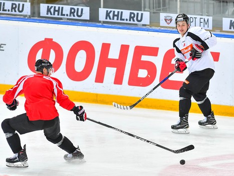 Двусторонний матч "Авангарда"