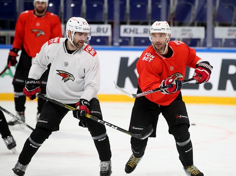 Тренировка «Авангарда» перед матчем в Уфе