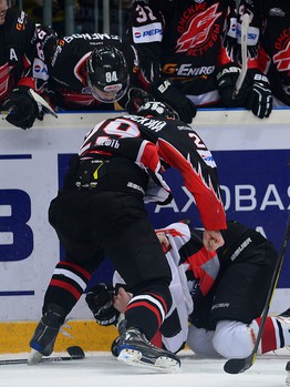 1/4 финала плей-офф МХЛ. Матч №3. "Омские Ястребы" - "Белые Медведи" 6:2