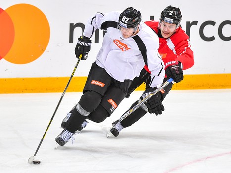 Открытая тренировка "Авангарда" для СМИ перед стартом второго раунда плей-офф