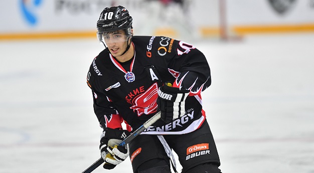 манукян хоккеист