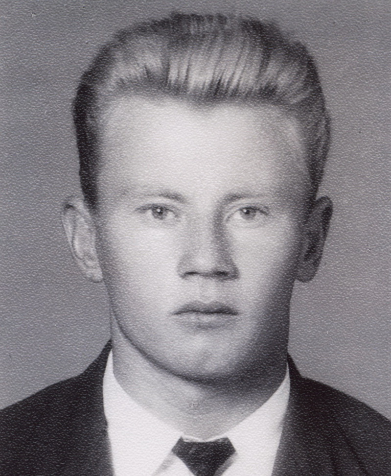 Виктор Шевелёв