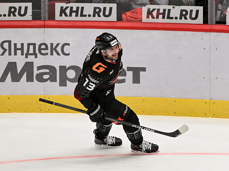 ПРОДОЛЖАЕМ ВОСХОЖДЕНИЕ | Победная раздевалка «Авангарда» после матча с «Торпедо»