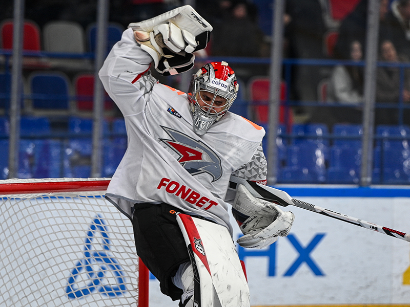 ЗАЛОЖИЛИ БАЗУ В ПЕРВОМ | Победная раздевалка «Авангарда» после матча с «Нефтехимиком»