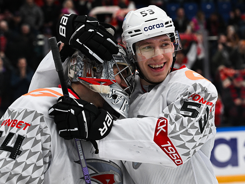 В МОСКВЕ ЗАСУХА | Победная раздевалка «Авангарда» после матча с ЦСКА