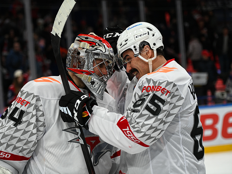 ДВА «СУХАРИКА» ПОДРЯД | Победная раздевалка «Авангарда» после «Локомотива»