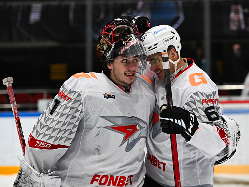 ЗДЕСЬ НЕТ ПРОСТЫХ ПОБЕД | Раздевалка «Авангарда» после матча с «Адмиралом»